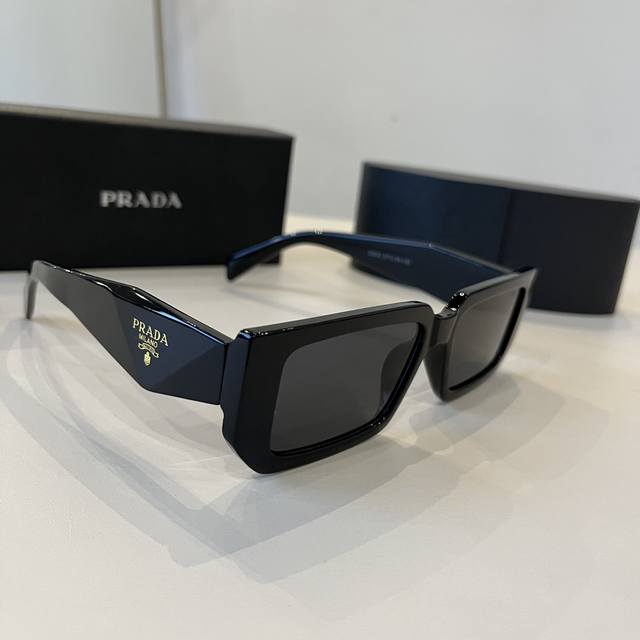 Prada 2025 New Arrival Sunglasses With Classic Triangular Logo, Women's Fashion