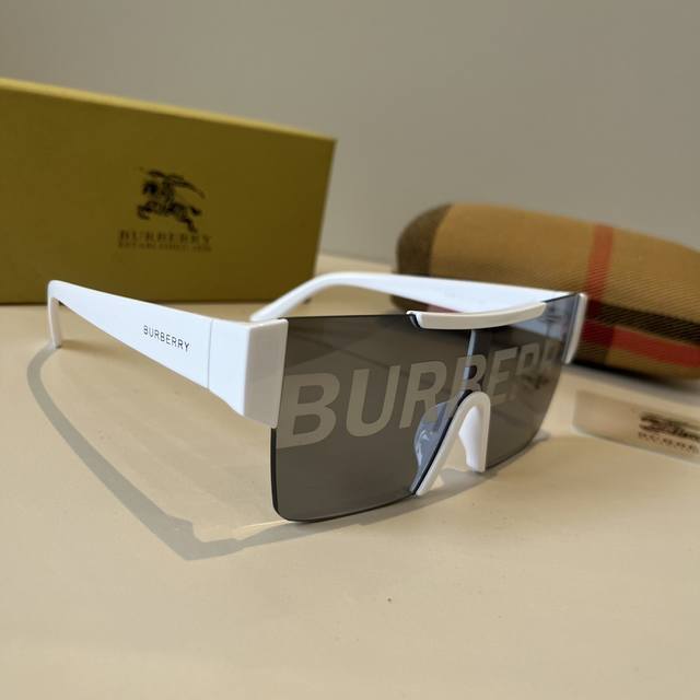 Burberry Letter Print Sunglasses 4291 Burberry Hip-Hop Sunglasses Be4291 One-Pie