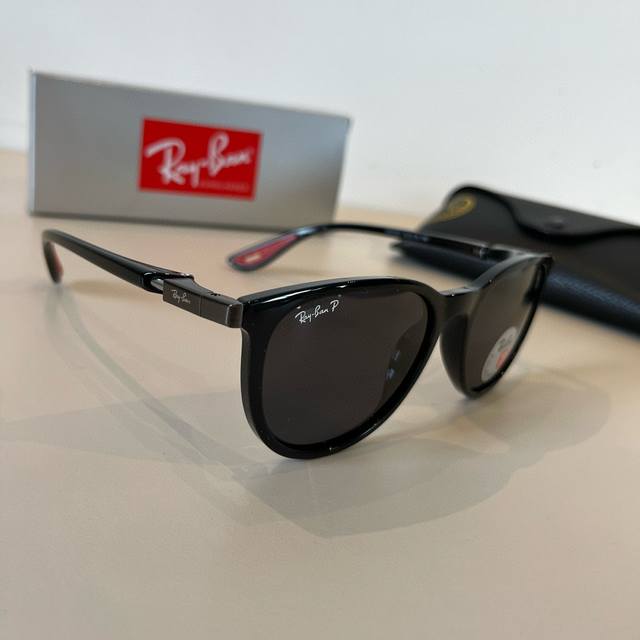 Ray-Ban Men's Street-Style Sunglasses, Glass Lenses Model Rb8397