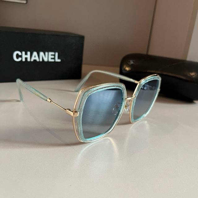 Chanel Sunglasses, Many Celebrity Favorites, Chanel New Large-Frame Sunglasses,