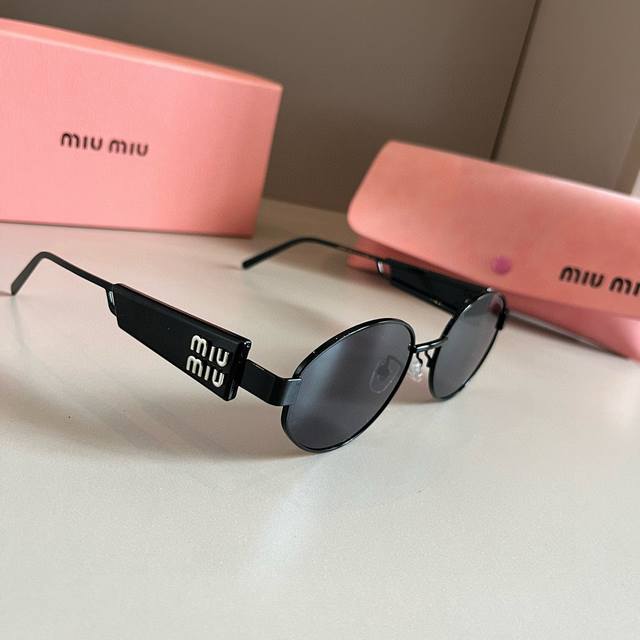 Miu Miu 2024 European Edition New Premium Square Frame Sunglasses