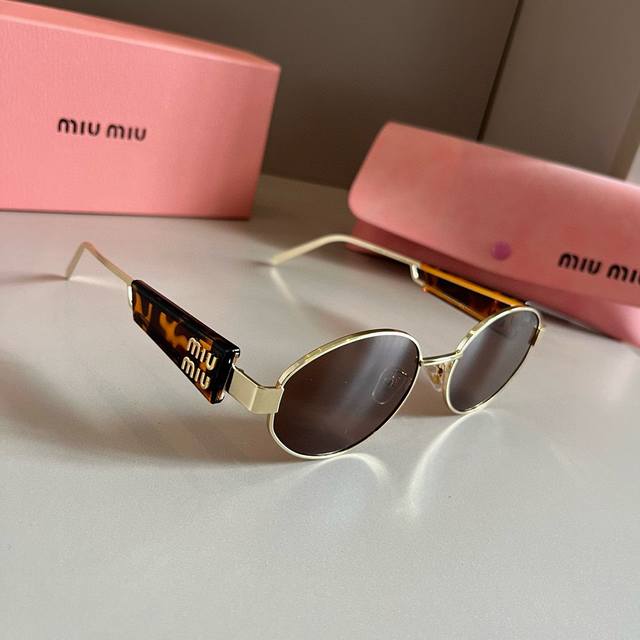 Miu Miu 2024 European Edition New Premium Square Frame Sunglasses