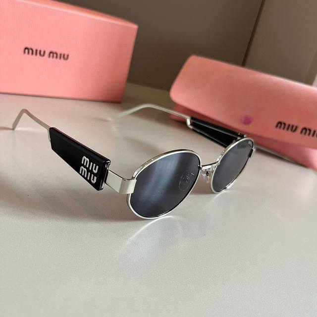 Miu Miu 2024 European Edition New Premium Square Frame Sunglasses
