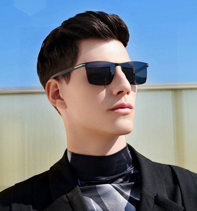 Gucci Men's Vibrant Pilot Polarized Sunglasses Material: High-Definition Nylon W