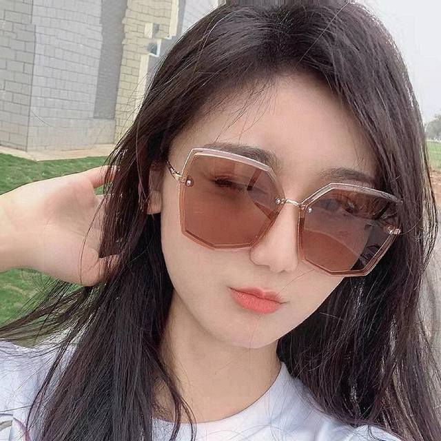 New Chanel Sunglasses Redefine Spring/Summer Eyewear With Unique Charm And Avant