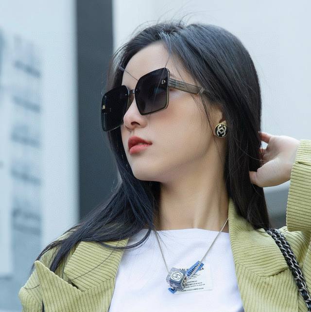 Dior 2025 Spring New Arrival, Trendy Bestseller, Fashionable Square Frame Polari