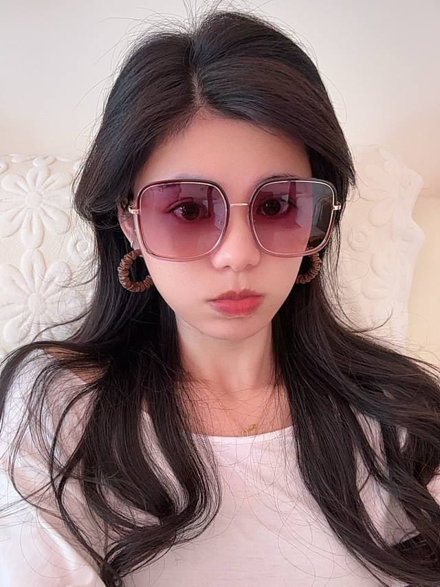 Polarized Series Dior Classic Square Frame Design, Flattering For All Face Shape