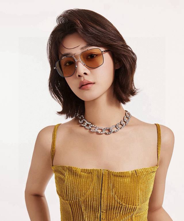 Gucci 2025 Spring New Arrival, Trendy Bestseller, Fashionable Square-Frame Polar