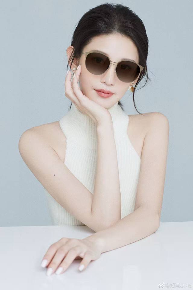 Chanel 2025 Spring New Arrival Trendy Bestseller Fashionable Round Frame Sunglas