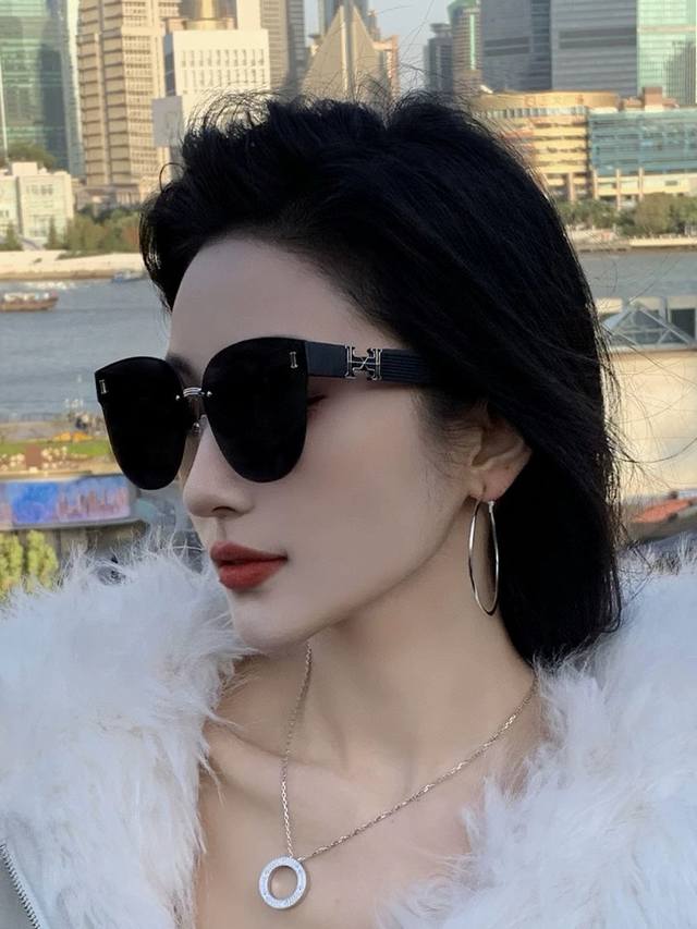 Herm S Classic Square Frame Design, Flattering For All Face Shapes, Pairs Perfec
