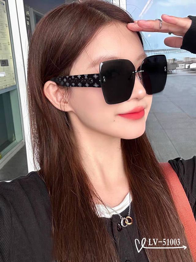Louis Vuitton - Lv. Polarized Resin Lenses. Tr Frame, Lightweight And Comfortabl