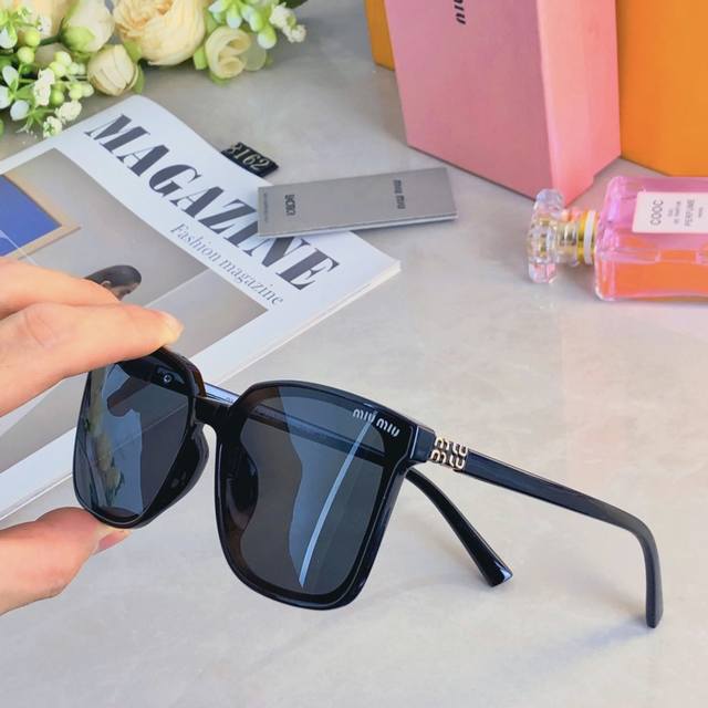Miumi* Retro Square-Frame Sunglasses, Korean-Style 2025 New Model, Edgy And Styl
