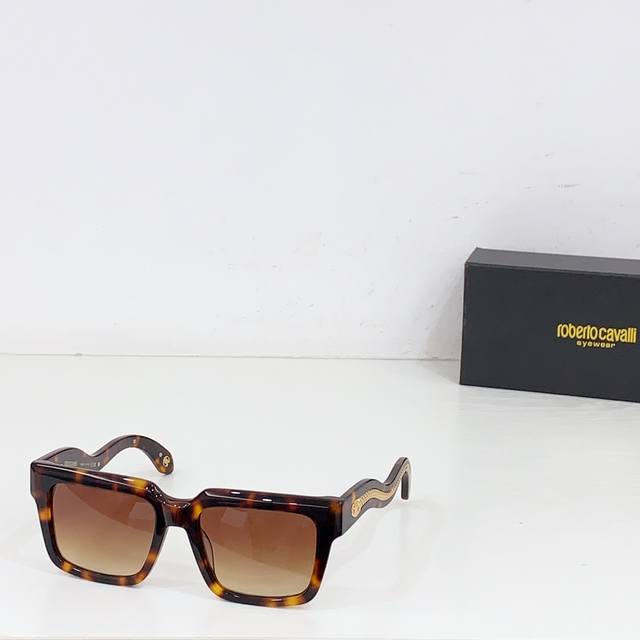 Roberto Cavalie* Model: Src055 Size: 54, 19-145