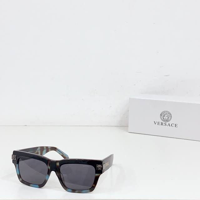 Versac*Model:Ve4464 Size:60 16-140