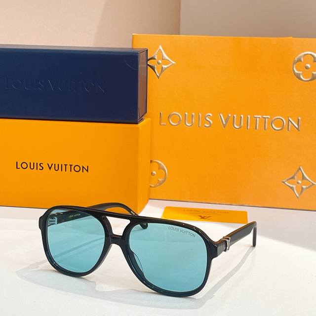 Louis Vuitto*Model: Z2866Usize: 59 Mouth 17-145