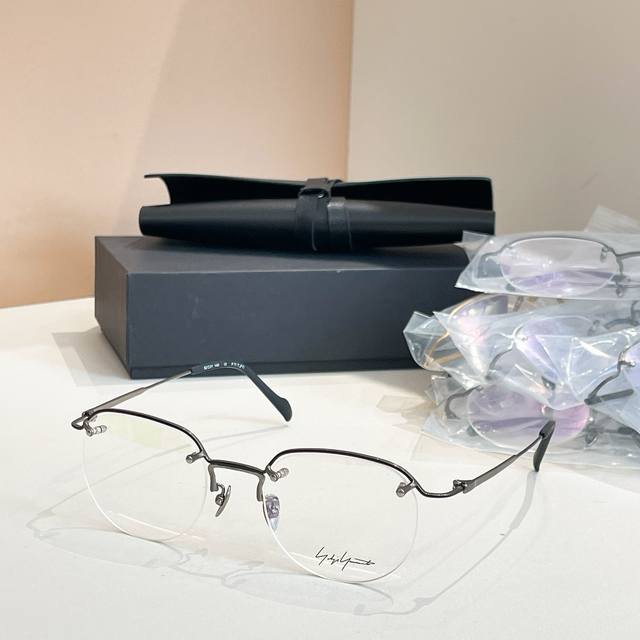 Yohji Yamamoto Model: 0041 Size: 52 Mouth 21-140 High Version ~~~ Titanium ~~~