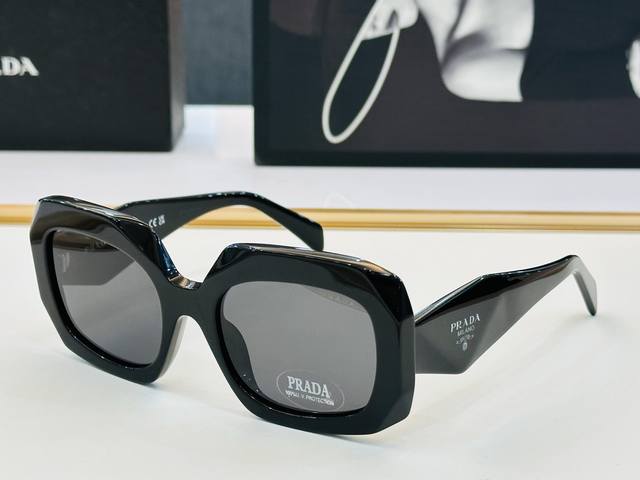 Prada*Prada Oprb23S Size: 54Mm 20-145 The Eyewear Series Is A Masterpiece Of Cra