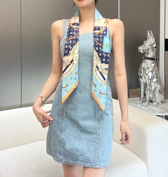 Flower And Straps Silk Scarf Showcases Elegant Sophistication With Striking Brus
