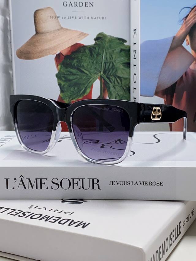 Balenciaga Authentic Models Feature A Single-Sided Logo On The Temple, But This