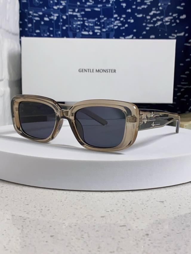 Gentle Moster Gm Korean-Style New Fashion Meteor Square Sunglasses For Women, In
