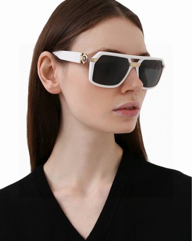 Versace Unisex Classic Sunglasses Black And Gold Fashionable Couple Sunglasses V
