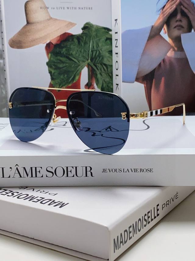 Burberry Round Frame New Style Integrated Driving Sunglasses - Must-Have Travel