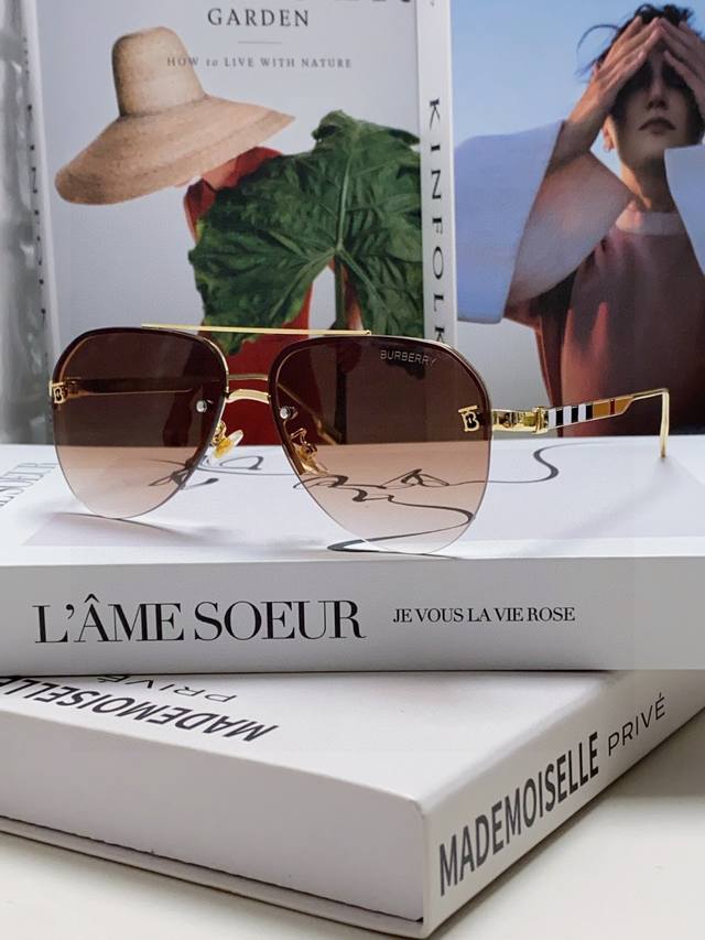 Burberry Round Frame New Style Integrated Driving Sunglasses - Must-Have Travel
