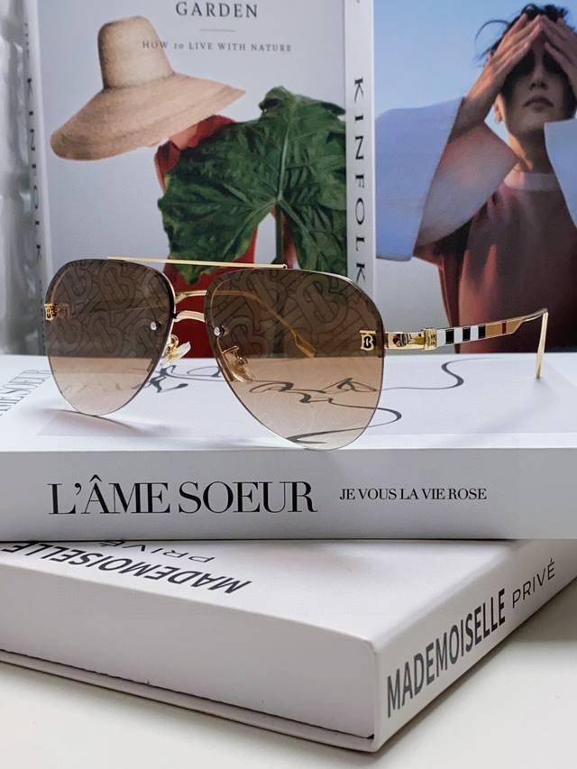 Burberry Round Frame New Style Integrated Driving Sunglasses - Must-Have For Tra