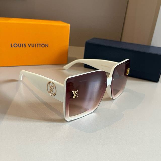 Louis Vuitton Sunglasses, Face-Flattering Sun Protection, High-End And Lightweig