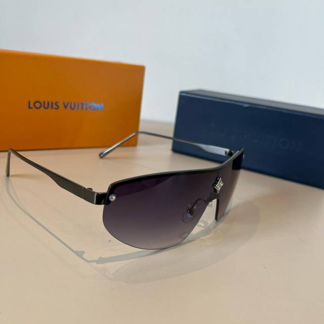 Lv Louis Vuitton Sunglasses, Face-Flattering Sun Protection, Premium Lightweight