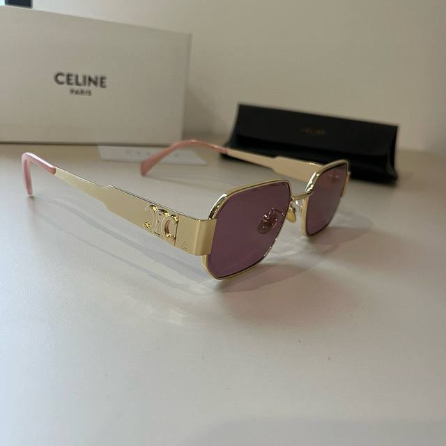 Celine New Sunglasses, Beloved By Fashionable Socialites,