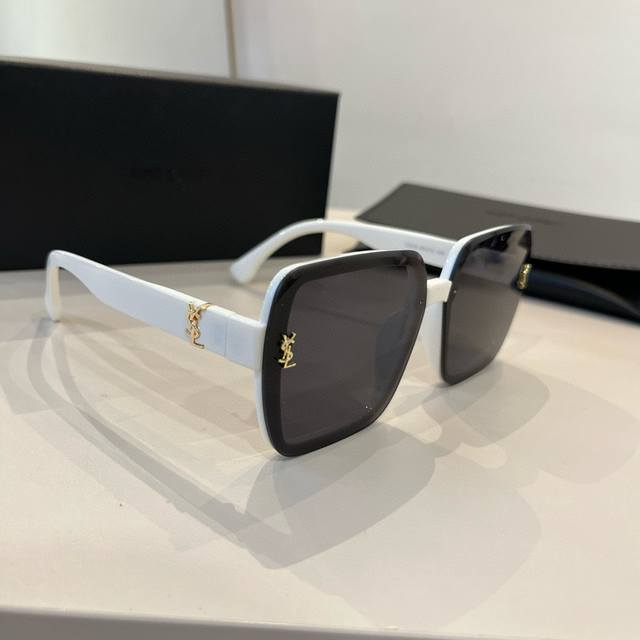 Ysl Saint Laurent Sunglasses, Face-Flattering Sun Protection, Premium Lightweigh