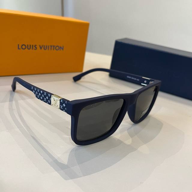 Lv Louis Vuitton New Arrival Sunglasses, Unisex
