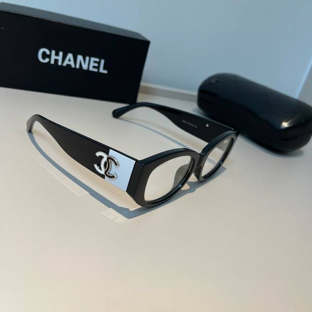 Chanel Black And White Panda Sunglasses - Sweet And Salty Frame Design That Flat