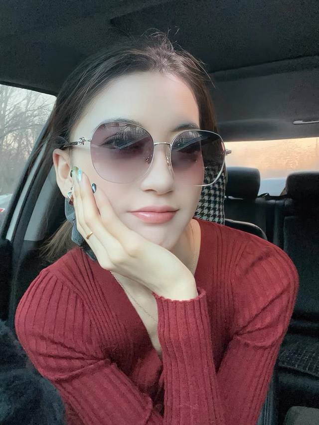 Dior 2025 New Trend-Setting Fashionable Square-Frame Sunglasses, Comfortable To