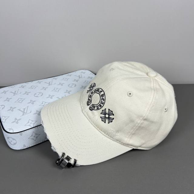 Comes With A Dust Bag, Kroxin's Latest Fashion-Forward Casual Design Style, Look