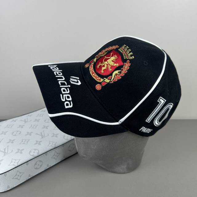 Balenciaga Official Website New Arrival Parisian-Style Baseball Cap, In Stock An