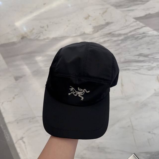 Arc'teryx New High-End Baseball Cap, Premium Brand Quality, Versatile Styling, R