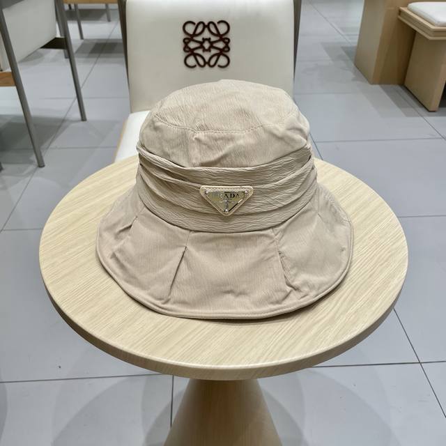 Prada New Arrival Sun-Protective Fisherman's Hat, Uv-Protective Fabric Hat, Fold