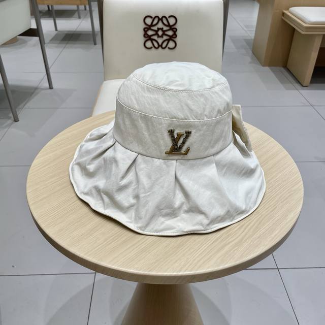Louis Vuitton Bow Fisherman's Hat, Elegant And Sophisticated, Head Circumference