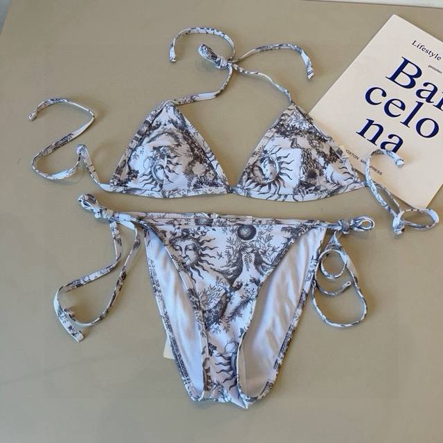 Dior New Bikini Swimsuit Suitable For Various Occasions: Beach, Swimming Pool, H