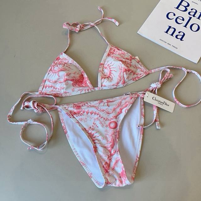 Dior One-Piece Swimsuit Highly Recommended! Ultra-Chic Design With Animal Print