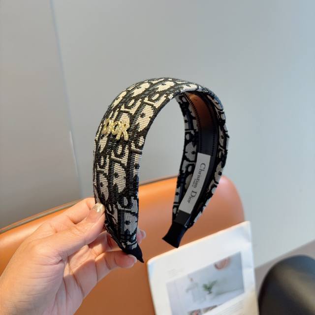 With Packaging Dior Classic New Letter Hairband, Authentic Store Item, Let Your