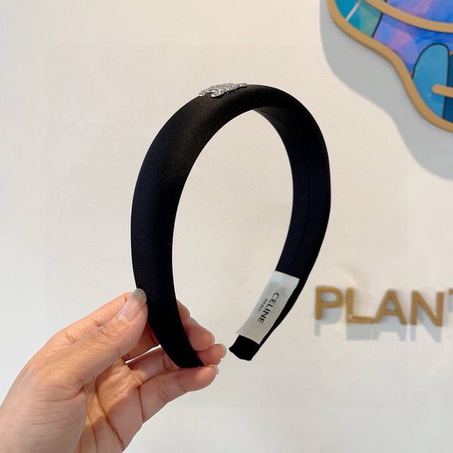 With Packaging Celine Celine, A Viral Hit, Comfortable To Wear With No Pressure,