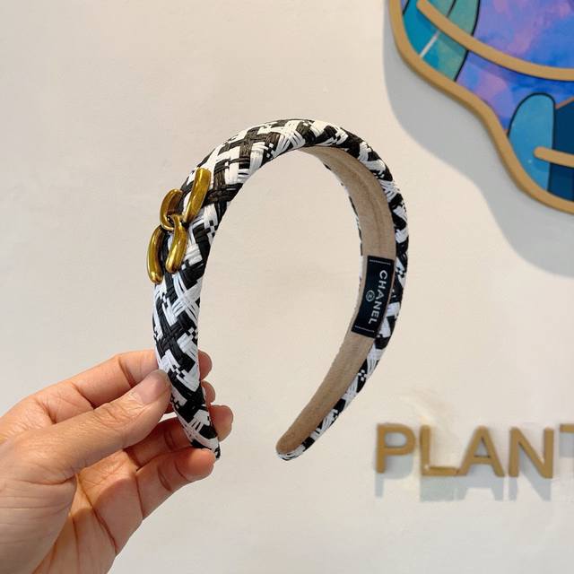 With Packaging Chanel Chanel New Exquisite Wide-Brimmed Hairband, Retro Influenc