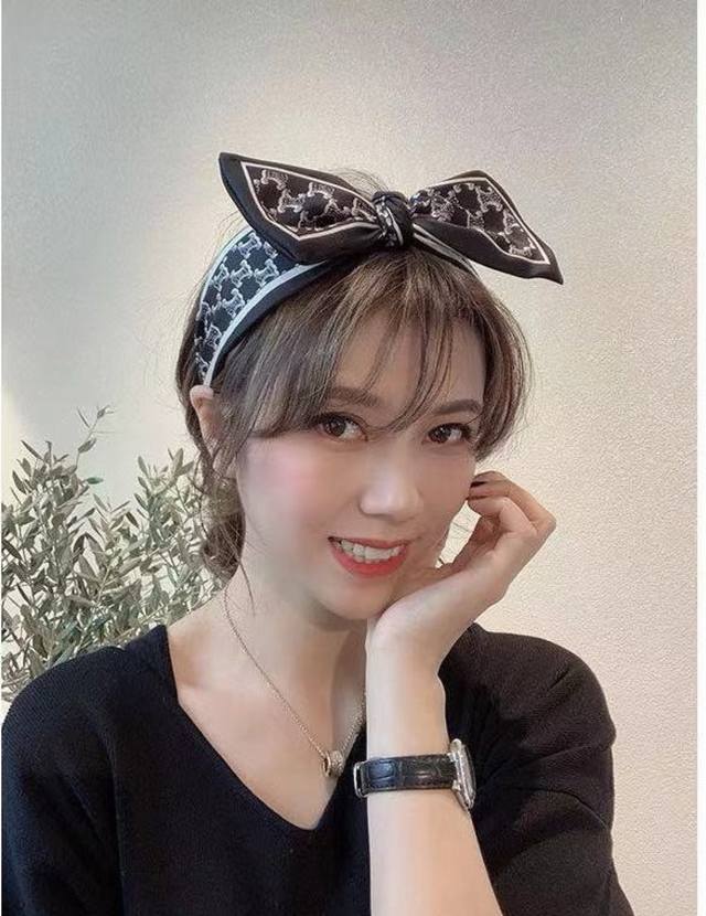 With Packaging Celine New Wide Hairband, Comfortable To Wear With No Pressure, P