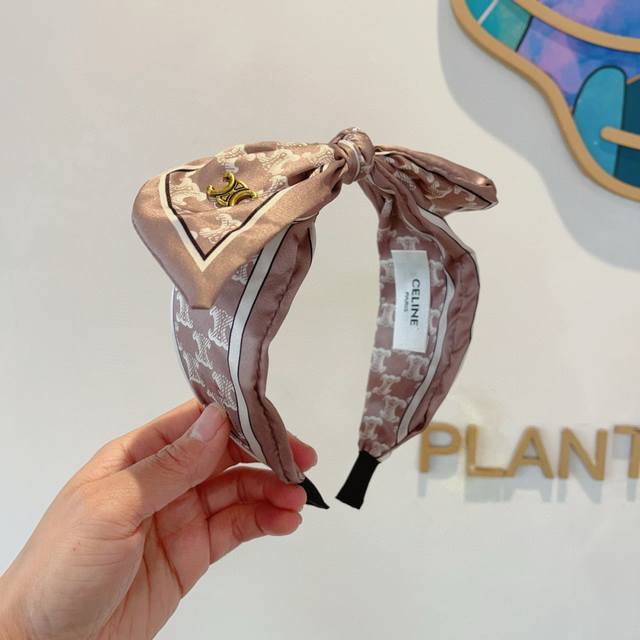 Packaging Celine New Wide Headband, Comfortable To Wear With No Pressure, Perfec