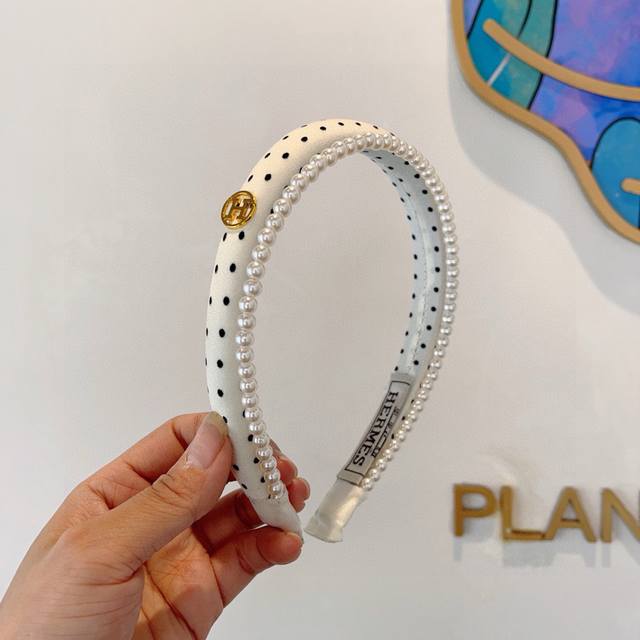 With Packaging Hermes New Korean-Style Delicate Pearl Hairband, Comfortable To W