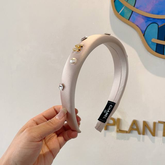 With Packaging Chanel New Small Chanel Hairband, French Retro-Style Satin Headba