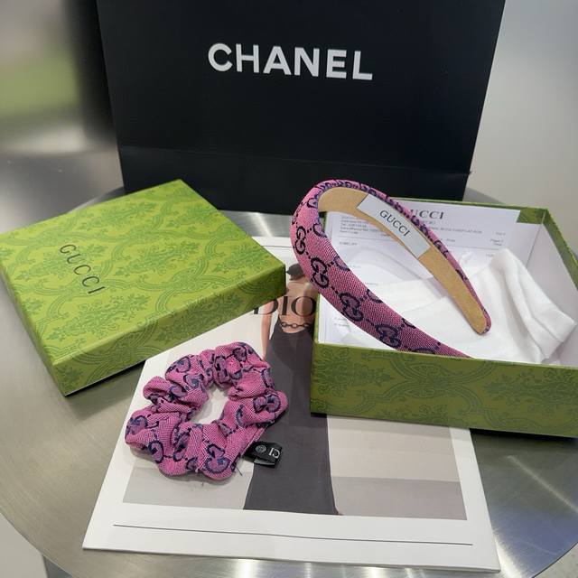 With Packaging Box Gucci Gg Letter Hair Clip, Classic Letters, Fashionable And V
